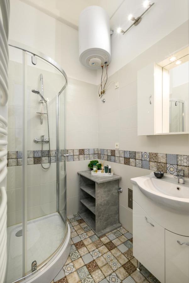 Ja18 Downtown Pearl - 2 Bedroom Apartment Boedapest Buitenkant foto